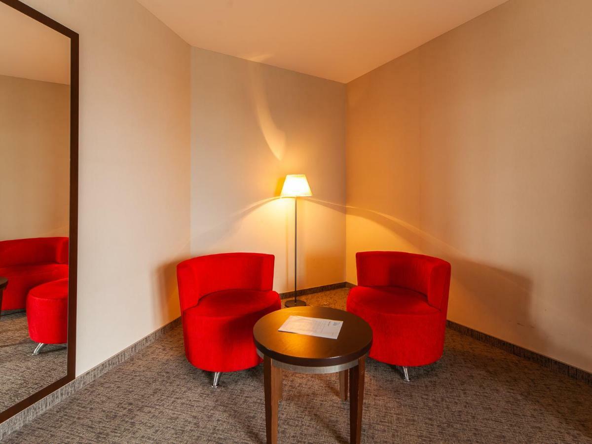 Apartament Hotelowy Delux W Kolobrzegu Ul Kosciuszki 16 Pobyt 7 Nocy 20 Procent Rabatu ,4 Dni 10 Procent Rabatu Esterno foto